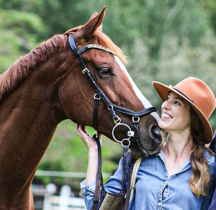 About Us - Mercedes McLean - Globetrotting horse riding holidays